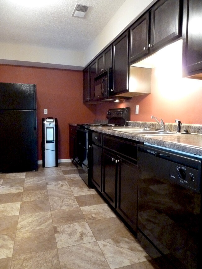 Photo - 581 Belland Ave Unit 1