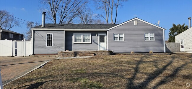 Building Photo - 474 Colorado Ave Rental