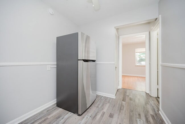5828 Ridge Ave Unit 6