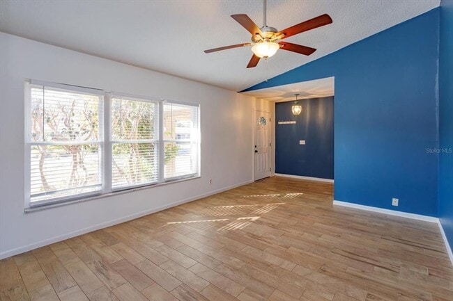 Photo - 8437 Alveron Ave