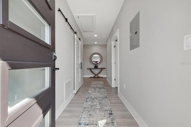 Photo - 12400 Capri Cir N Unidad B