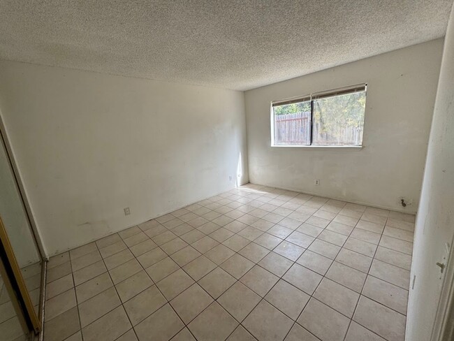 7337 Sakura Ct