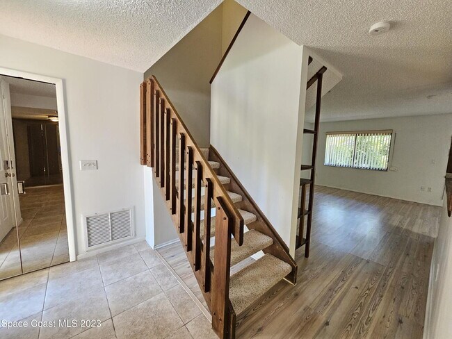 Photo - 8779 Cocoa Ct