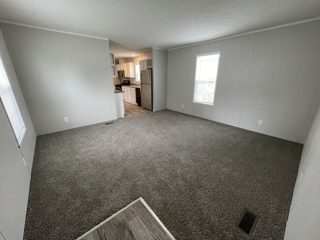 Photo - 46000 Geddes Rd