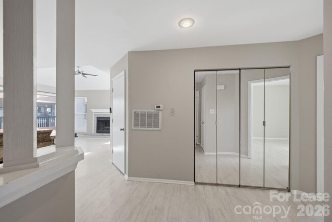 Photo - 18841 Vineyard Point Ln
