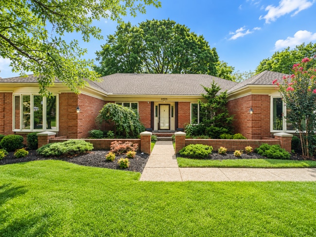 Photo - Spacious Walkout in Desirable Location!
