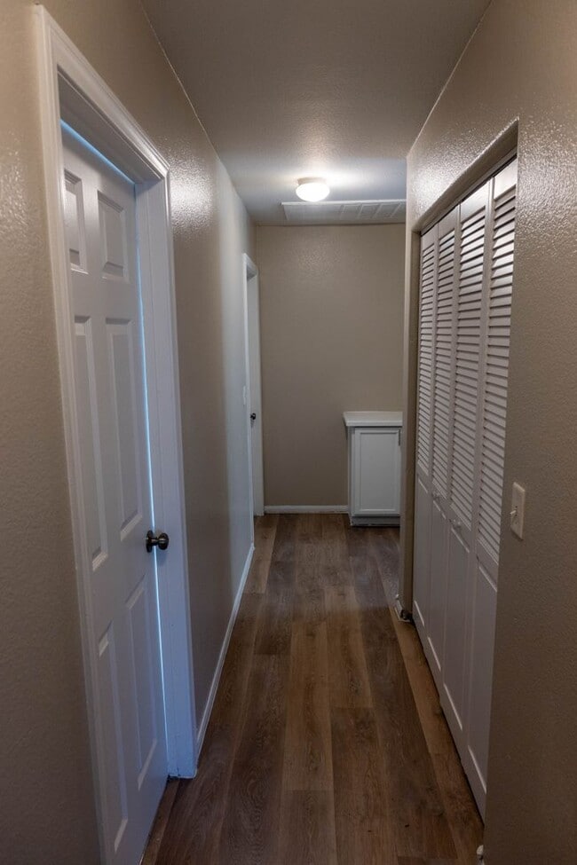 Photo - Newly Renovated - 4 BEDROOM - 2.5 BATHROOM HOME
