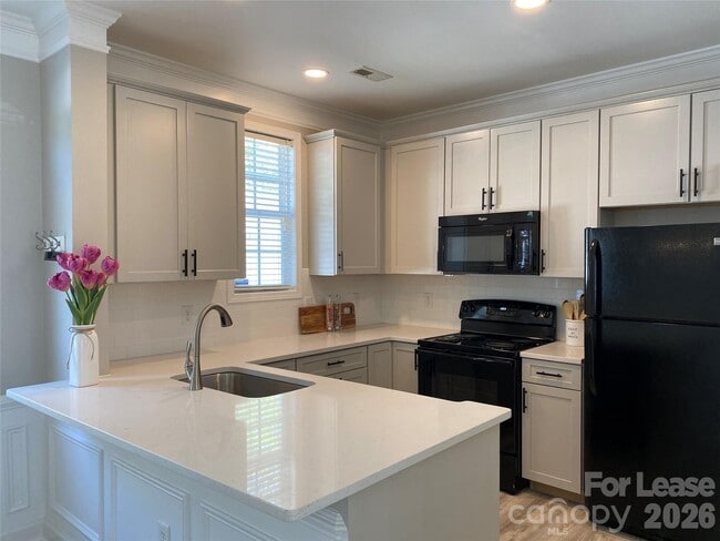 Photo - 9737 Longstone Ln