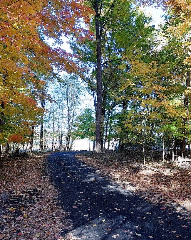 Beautiful Street - 250 Pleasant Cove Dr Unit A