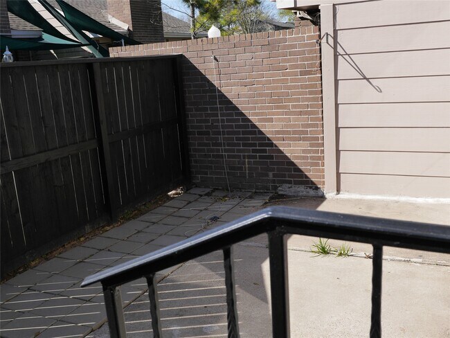 Photo - 13840 Hollowgreen Dr