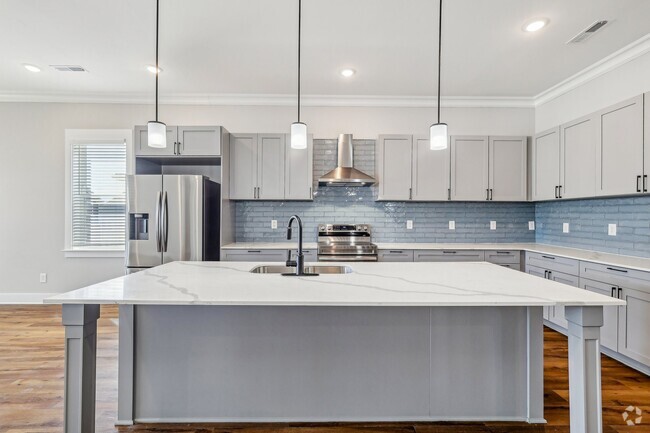 Building Photo - Chartwell Commons at Beechcroft Rental