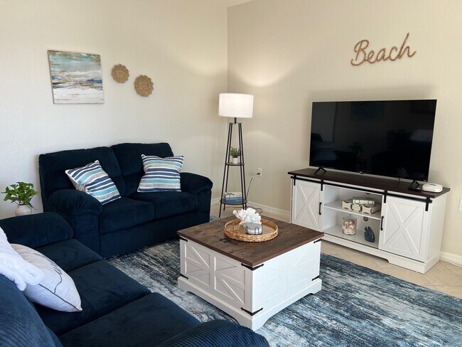 Photo - 16635 Lake Circle Dr Unit 613