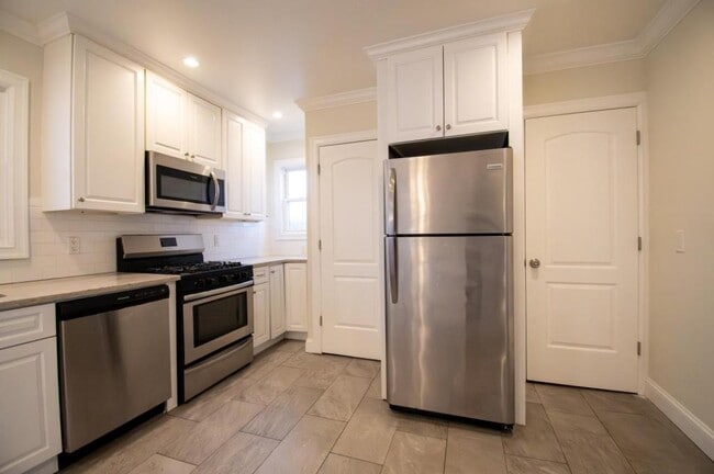 Photo - 3159 Milburn Ave