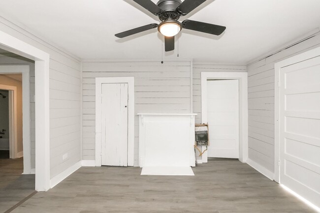 Photo - 304 N 4th St