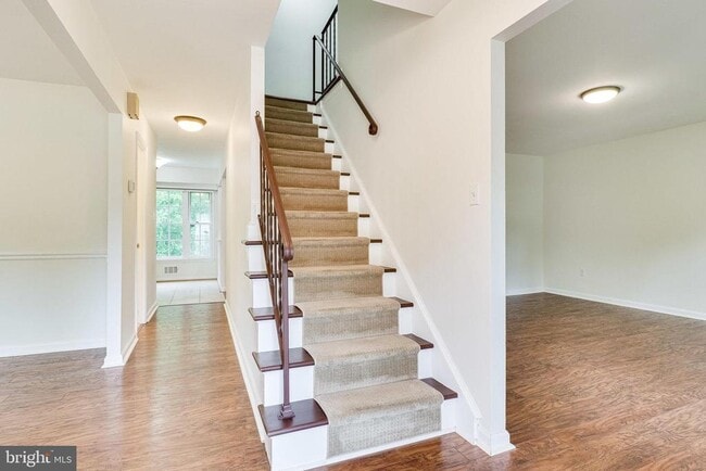 Photo - 4809 Tabard Pl