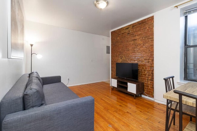 Photo - 1617 3rd Ave Unidad ID1058688P