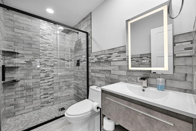 Photo - 6279 Bay Club Dr Unit 3