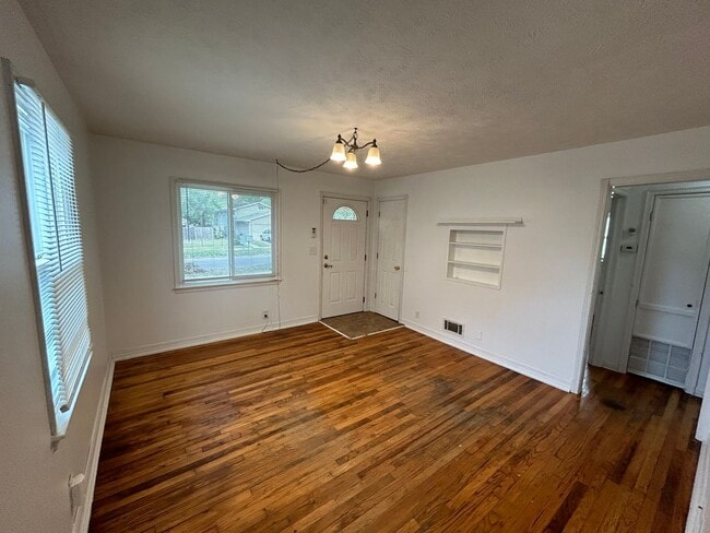 Photo - 3335 P St