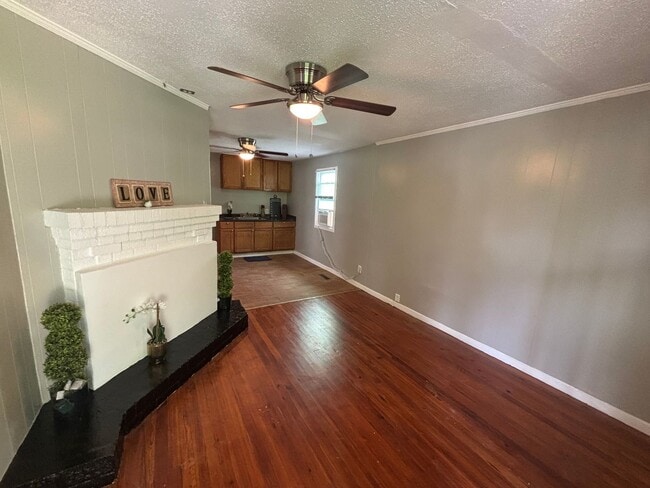 Photo - 322 Garfield St