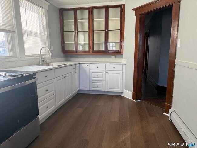 Photo - 118 Riverview Ave