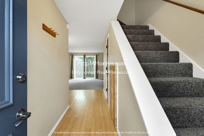 Photo - Charming 2-Bedroom Haven in the Heart of Sunset - A Blend of Serenity and Convenience!