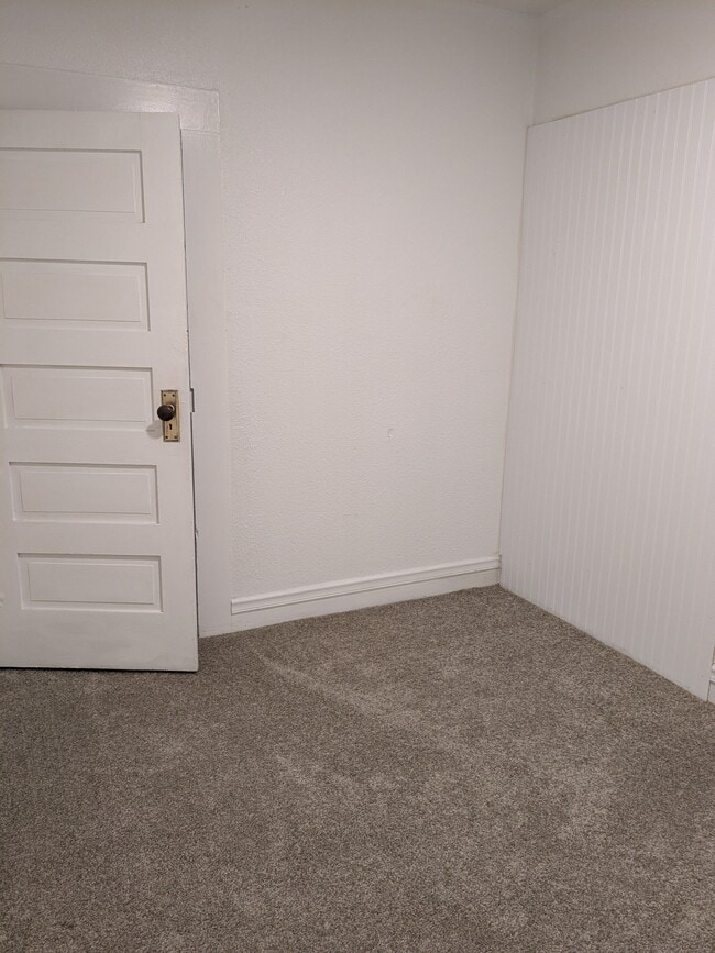 Photo - 303 S 5th St Unit 16