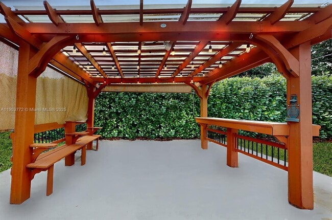 Photo - 3770 SW 1st St