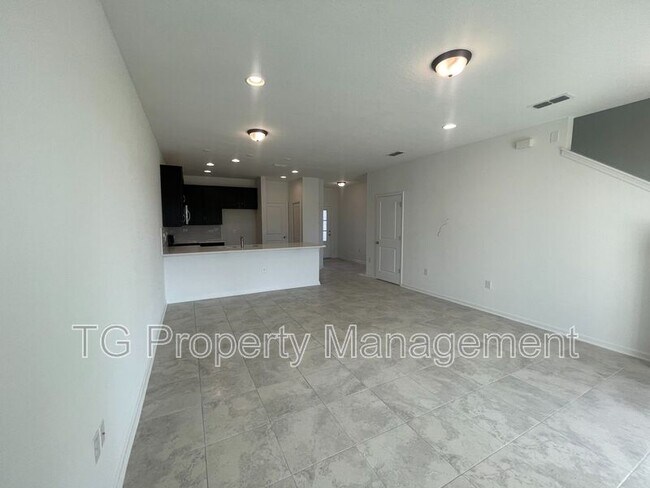 Photo - 40 Pinebury Ln