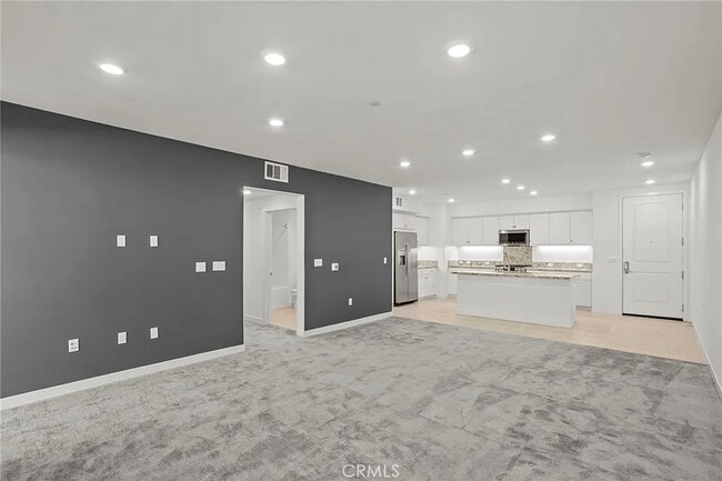 Comfortable Living in a Desirable Area