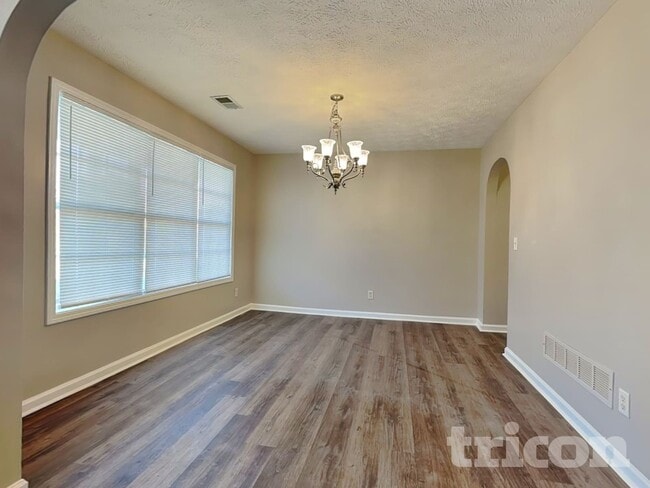 Photo - 75 Christopher Dr