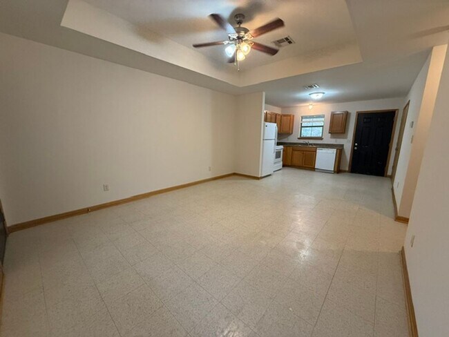 2532 Crockett St Unit B