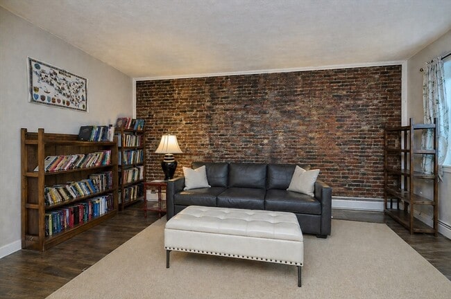 Photo - 250 North St Unit 3