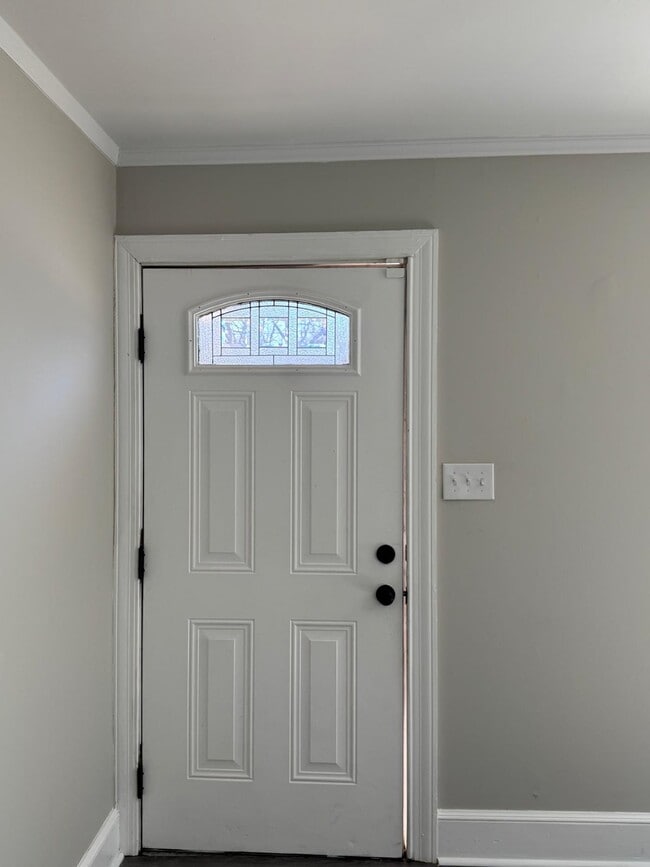 Photo - 1200 E Holly St