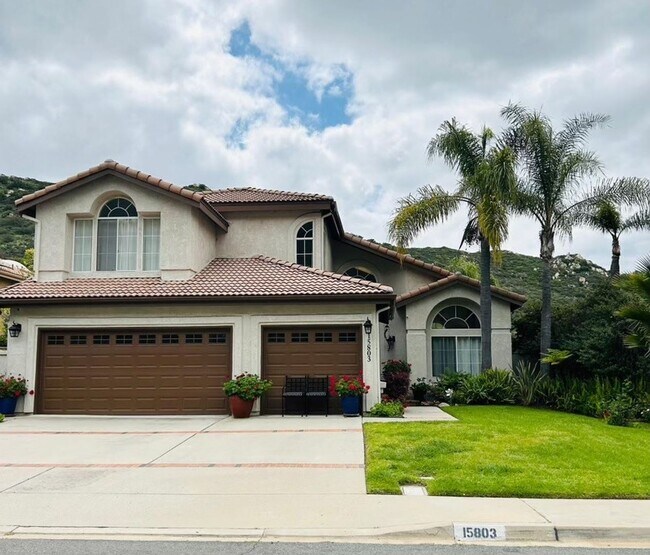 Beautiful Home in Amazing Location in Poway - Beautiful Home in Amazing Location in Poway