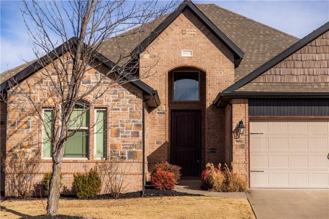 Photo - 6101 W Woodbine Dr