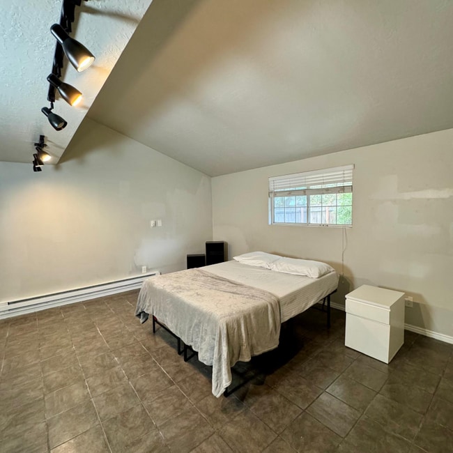 Photo - 546 E Delno Dr