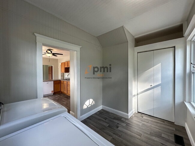 Photo - 2122 Elston St Unit A