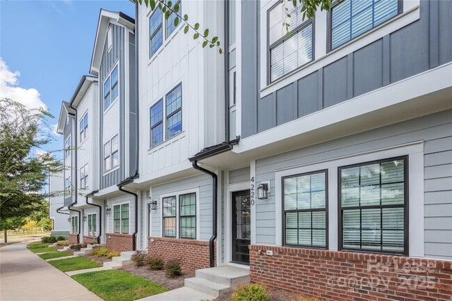 Photo - 2113 Zephyr Wind Wy