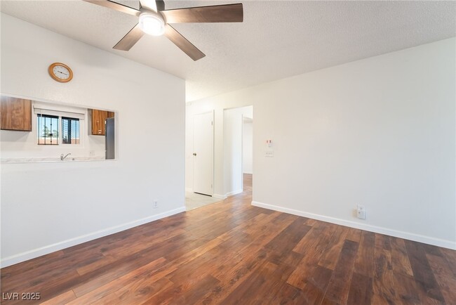 Photo - 1675 Jupiter Ct Unidad D