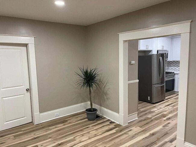 Photo - 946 Sigsbee St SE Unit 1