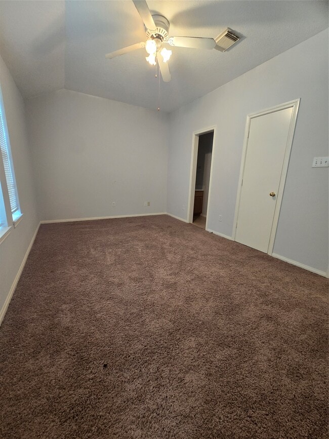 Photo - 938 Birnham Woods Blvd