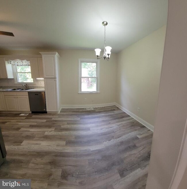 Photo - 601 Perry Dr