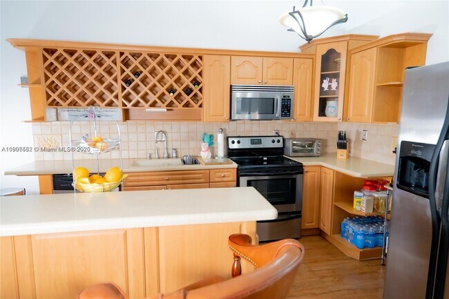 Photo - 8844 NW 113th St