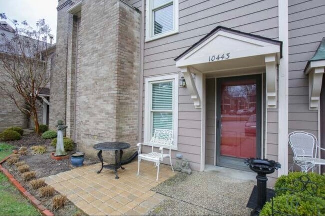 Building Photo - 10443 Ghentwood Row Unit Room A