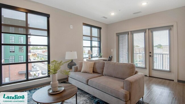 Photo - 645 N Front St Unit 424.1411803