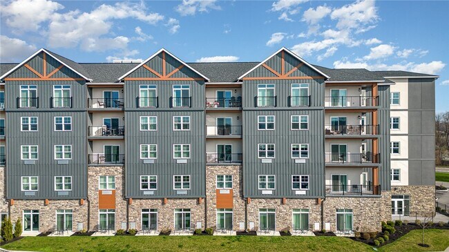 205 Lakeshore Dr