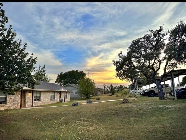 Building Photo - 1757 Sheppard Rees Rd