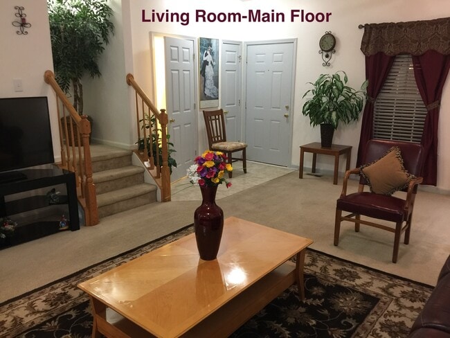 Photo - 2830 Barrymore St