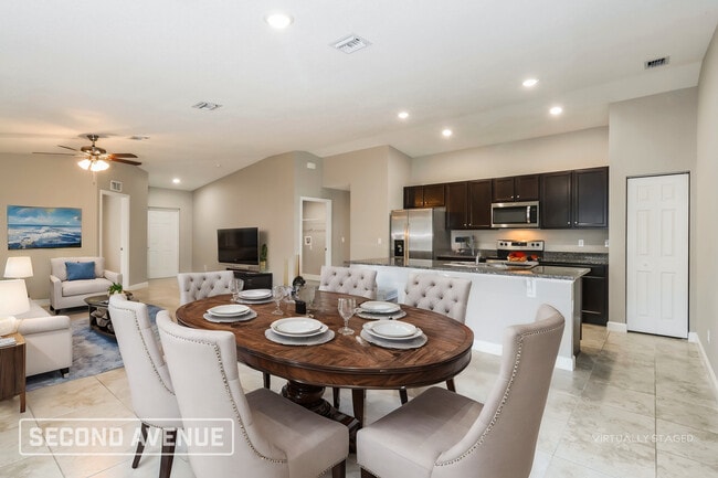 Photo - 1085 Savery Rd