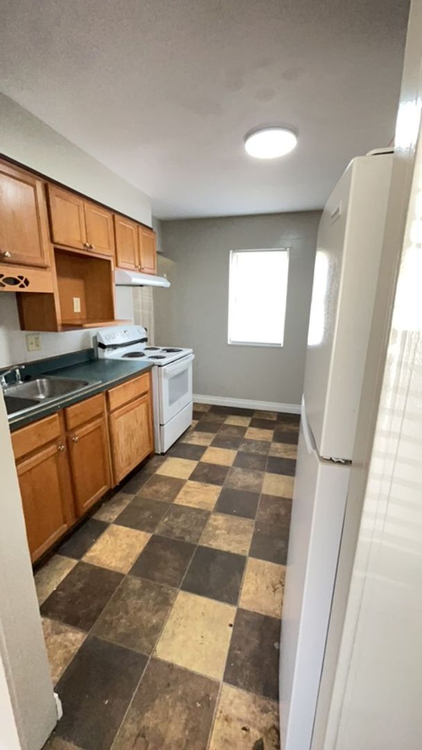 Photo - Huge Backyard